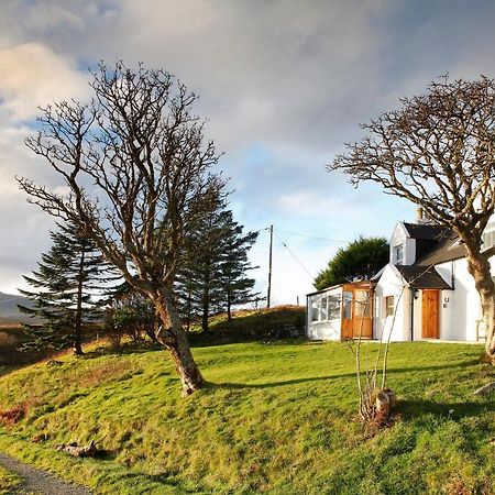 Staffin Bay View Villa Stenscholl ภายนอก รูปภาพ