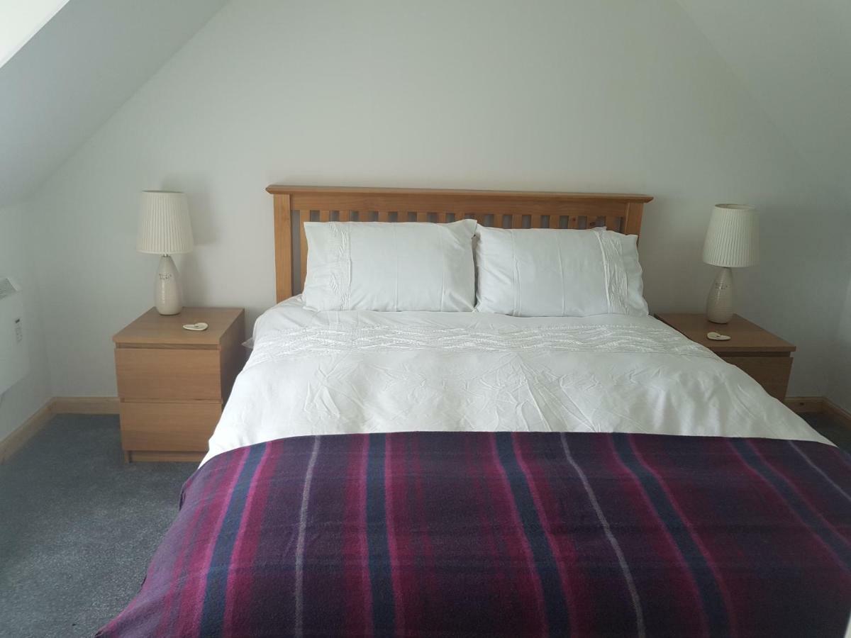 Staffin Bay View Villa Stenscholl ภายนอก รูปภาพ
