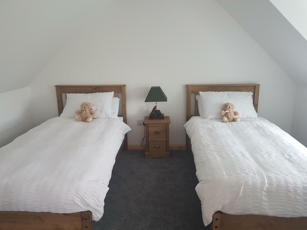 Staffin Bay View Villa Stenscholl ภายนอก รูปภาพ
